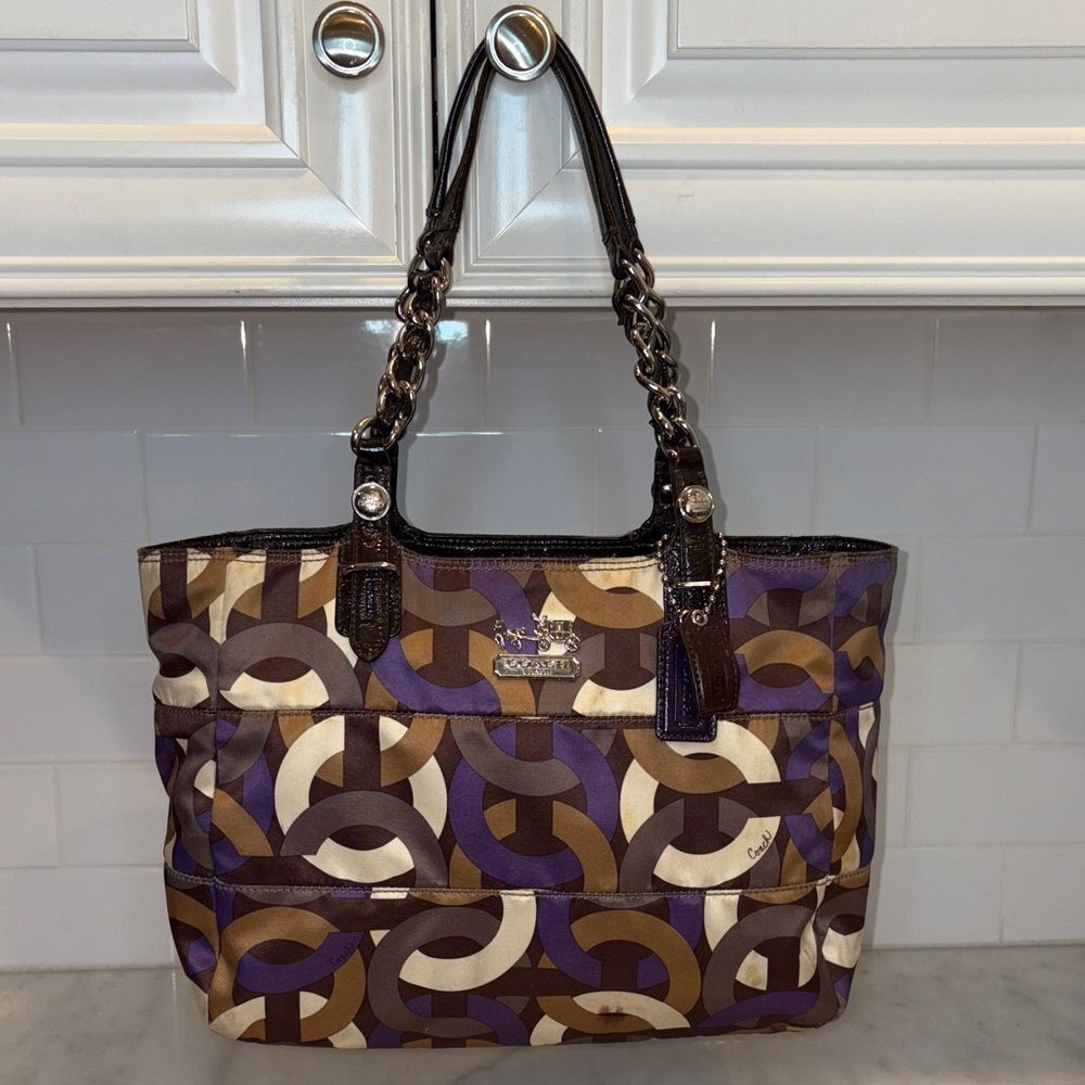 Coach Purse Handbag Madison Tribeca EW Chainlink Scarf Print Sateen Op Art Tote